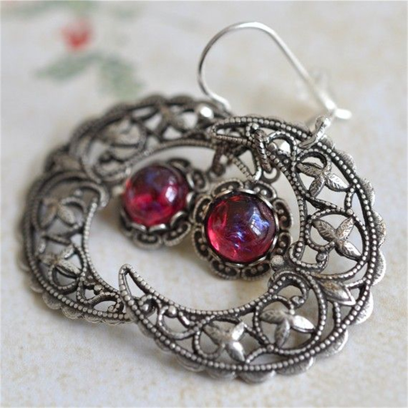 Ethnic Fashion Wear For Women - Orecchini Pendenti Vintage con Pietra Rossa
